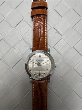 Burberry Brown Leather Strap Men’s Watch with Silver Dial